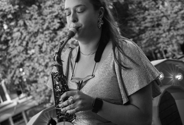 DINNER & SAX